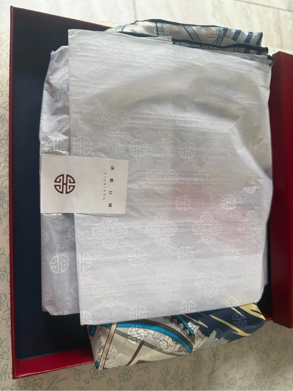 Chinese Authentic 100% Mulberry Silk NEW scarf